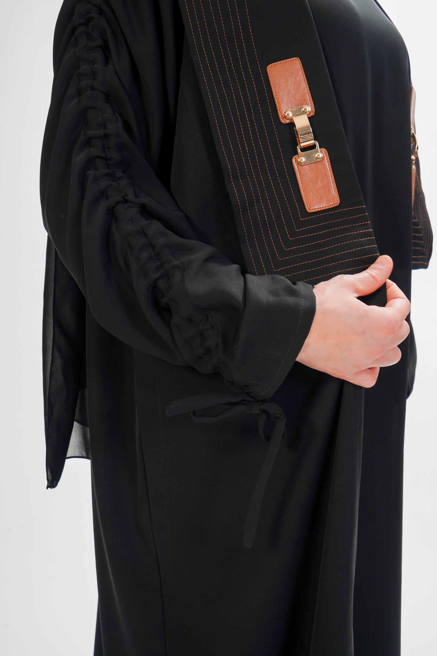 Leather buckle lapel abaya set